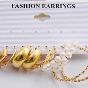 Chic Gold and Pearl Hoop Earrings Set